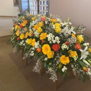 Dessus cercueil champêtre jaune orange blanc
